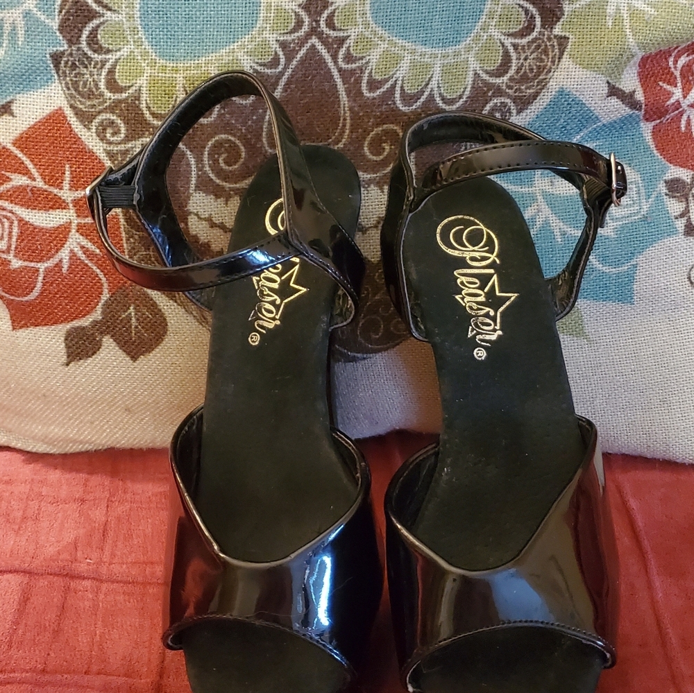 Pleaser heels